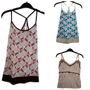 Lot of patterned tank tops S